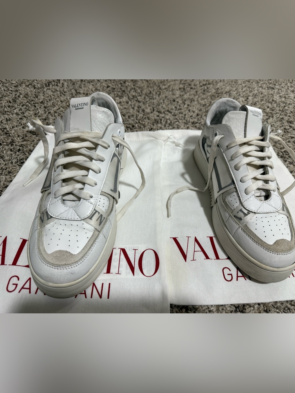 Valentino Garavani Low-Top Calfskin VL7N Sneakers Men US 8.5 and EU 40,